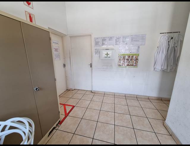 278M² WAREHOUSE TO LET IN CROWN