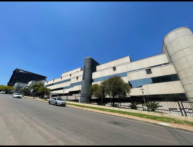 626M² OFFICE TO LET IN ROSEBANK