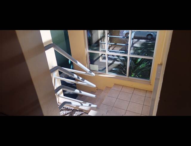 110M² OFFICE TO LET IN SONHEUWEL EXT 1