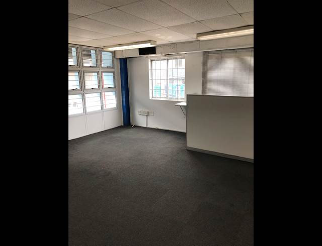 563M² FACTORY TO LET IN WESTMEAD
