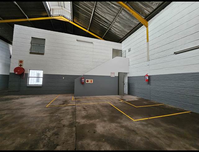 319M² WAREHOUSE TO LET IN SILVERTON