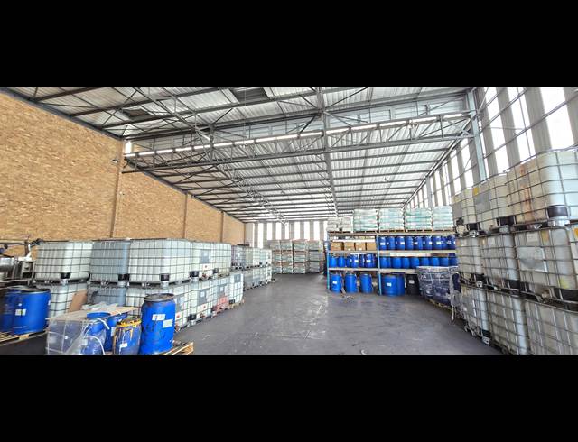 1,115M² WAREHOUSE TO LET IN KYA SANDS