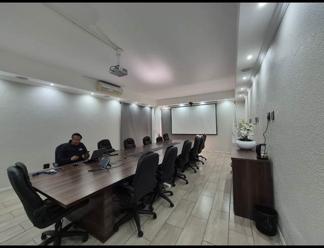 550M² OFFICE TO LET IN ROSEBANK