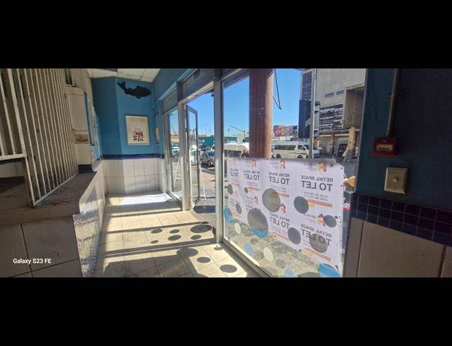 74M² OFFICE TO LET IN NEWTOWN