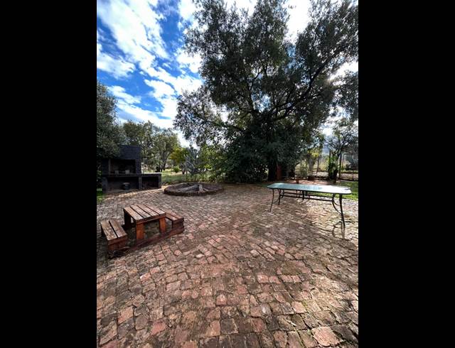 1.5 BEDROOM FLAT TO LET IN HARTBEESPOORT RURAL