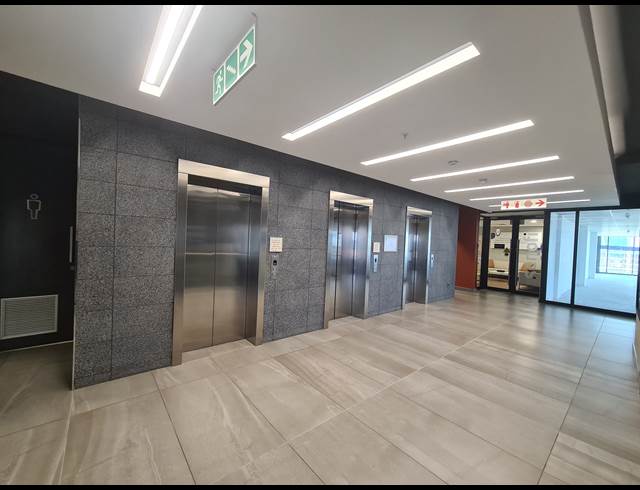 580M² OFFICE TO LET IN WATERFALL