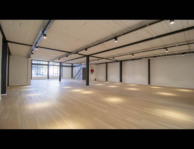 600M² BUILDING TO LET IN WOODSTOCK