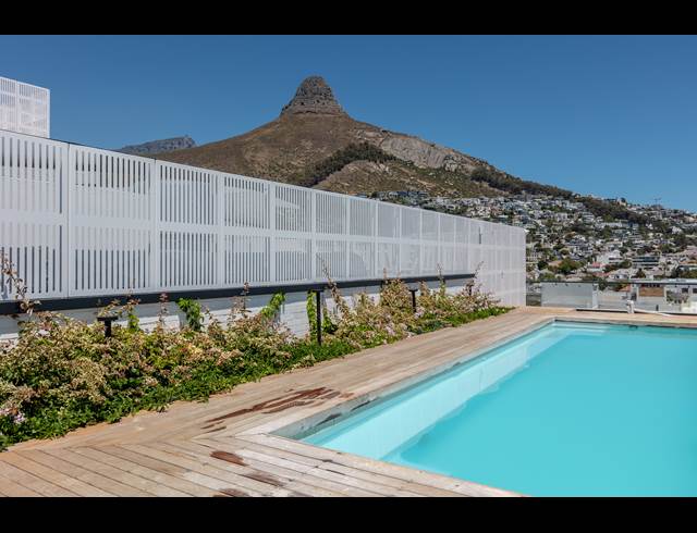 2 BEDROOM APARTMENT RENTED IN SEA POINT