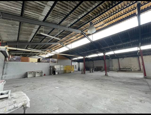 1,150M² WAREHOUSE TO LET IN PAROW INDUSTRIAL