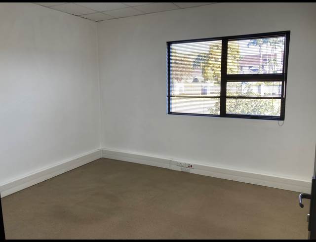 183M² OFFICE TO LET IN GILLITTS