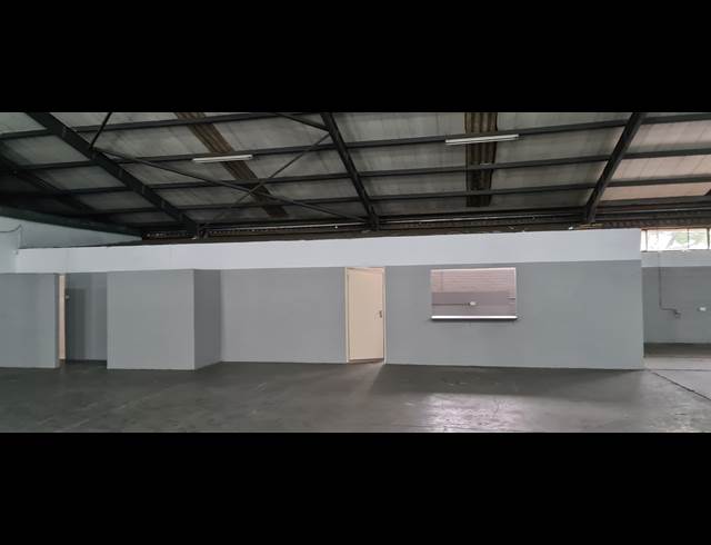 2,506M² WAREHOUSE TO LET IN RIVERSIDE INDUSTRIAL PARK