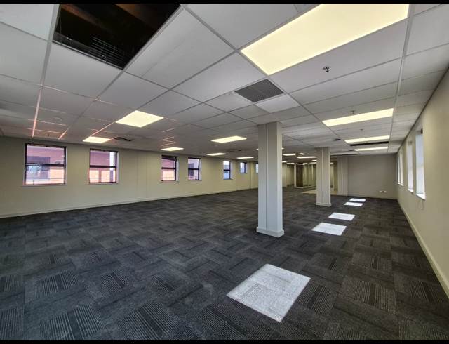 307M² OFFICE TO LET IN WAVERLEY