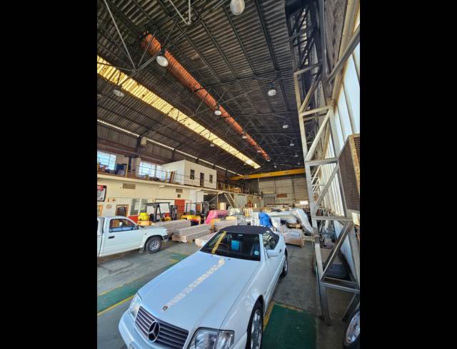 782M² WAREHOUSE TO LET IN BRACKENFELL CENTRAL