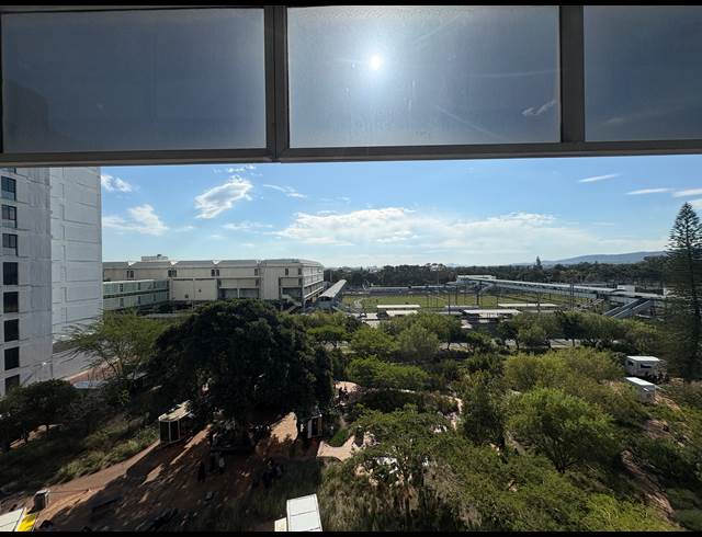 5,780M² SERVICED OFFICE TO LET IN PINELANDS