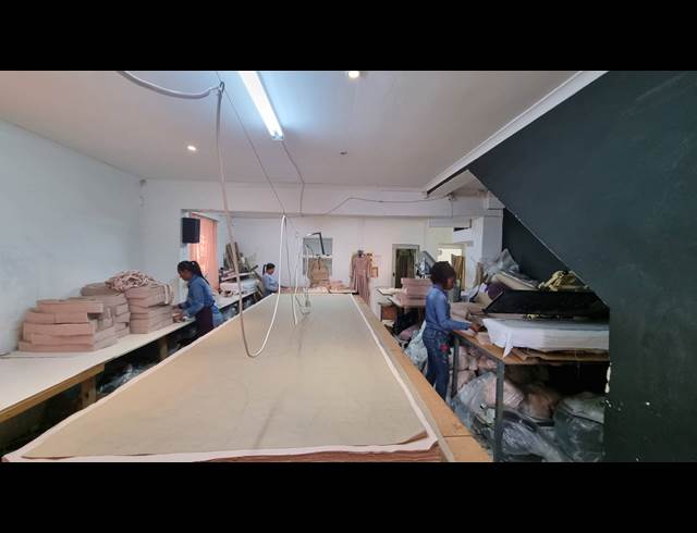 250M² MINI FACTORY TO LET IN SALT RIVER