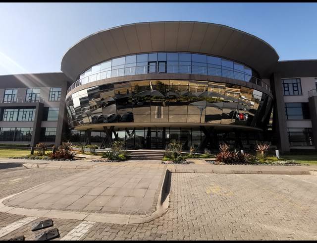 500M² OFFICE TO LET IN PARKHAVEN