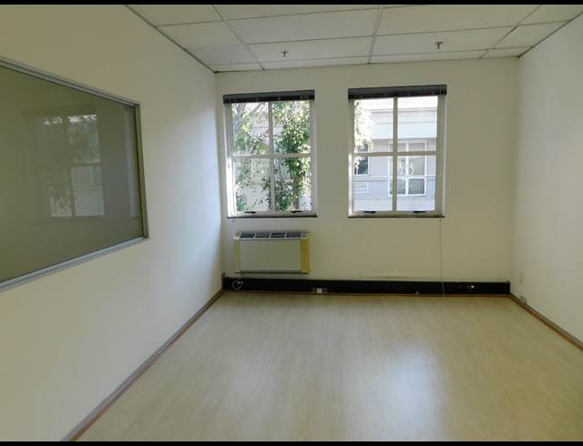 107M² OFFICE TO LET IN ILLOVO
