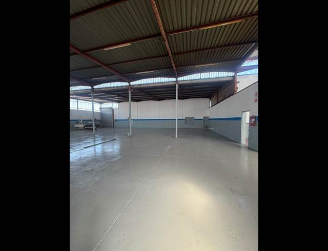 750M² WAREHOUSE TO LET IN ALBERTON NORTH