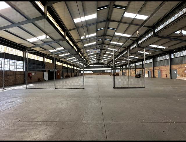 7,726M² WAREHOUSE TO LET IN MEADOWDALE