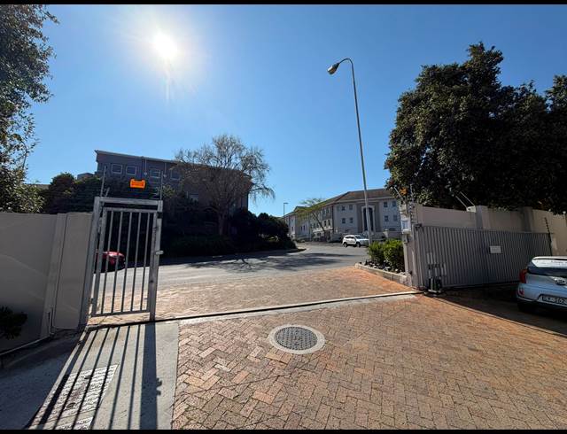 133M² OFFICE TO LET IN ROSENPARK