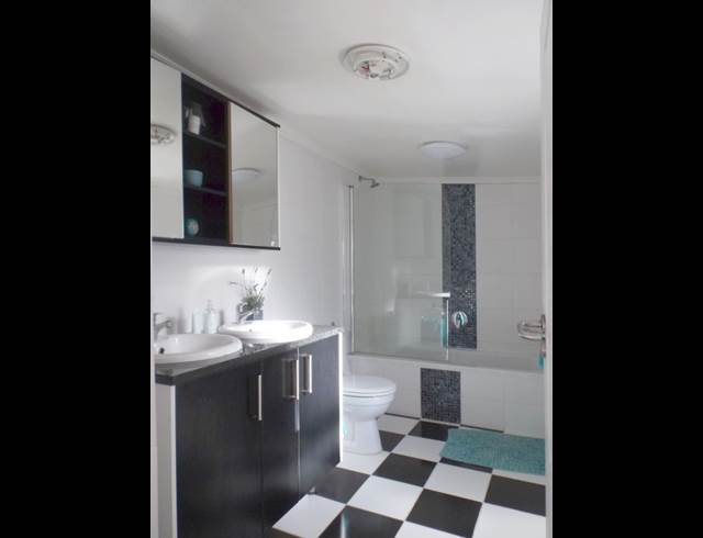2 bed property to rent in OBSERVATORY