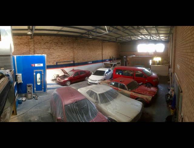 301M² WAREHOUSE TO LET IN LASER PARK