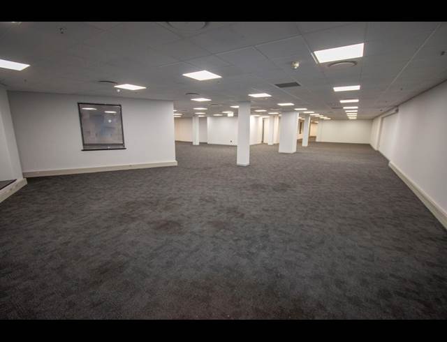 1,833M² OFFICE TO LET IN ROSEBANK