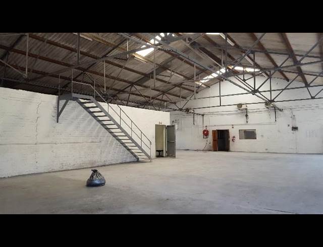 INDUSTRIAL PROPERTY TO RENT IN PAARDEN EILAND