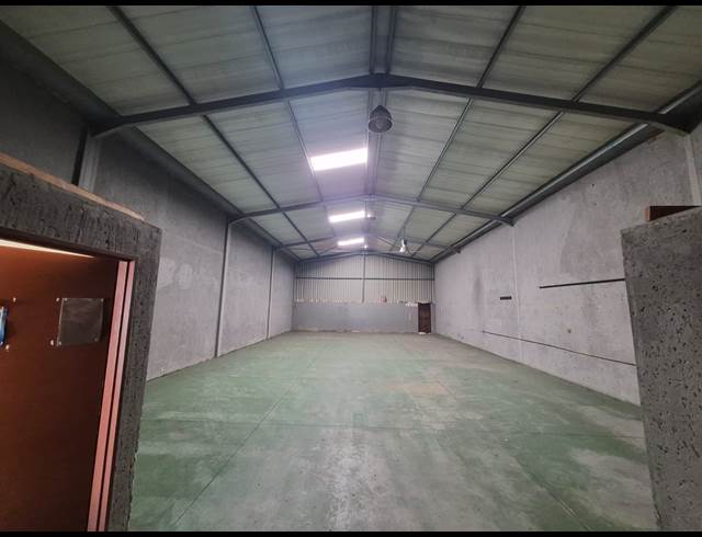 200M² WAREHOUSE TO LET IN ALRODE SOUTH