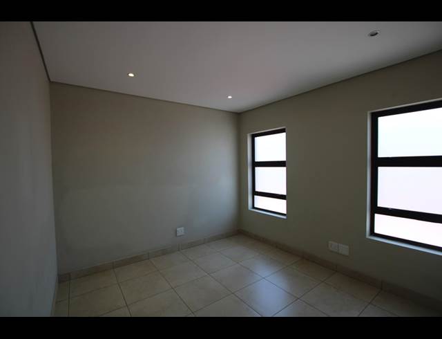5 BEDROOM HOUSE TO LET IN GLENHAZEL