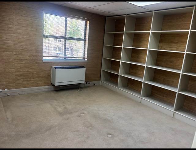 270M² OFFICE TO LET IN DUNKELD WEST