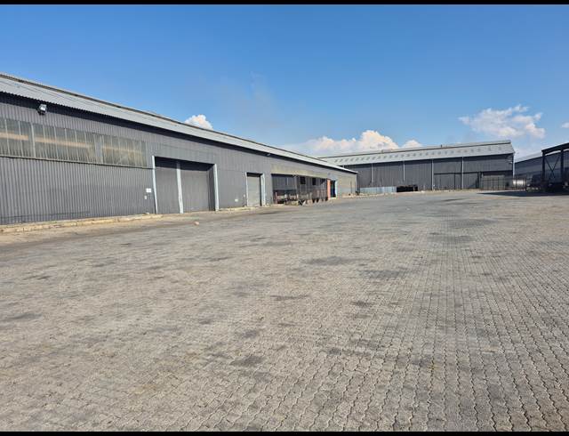 14,151M² WAREHOUSE TO LET IN ELANDSFONTEIN