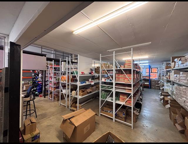 494M² WAREHOUSE TO LET IN UMHLANGA RIDGE