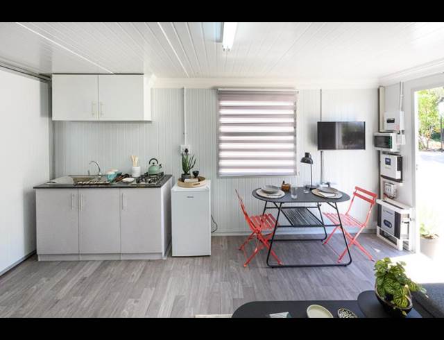 1 BEDROOM PROPERTY TO RENT IN KEMPTON PARK