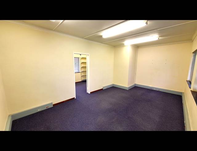 230M² OFFICE TO LET IN NELSPRUIT RURAL