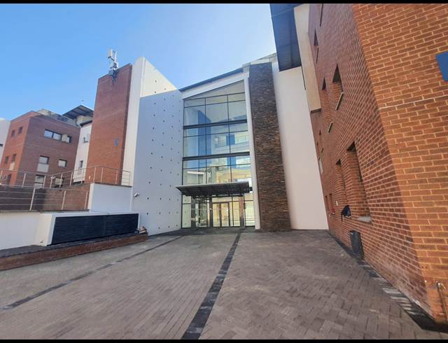 716M² OFFICE TO LET IN ZWARTKOP