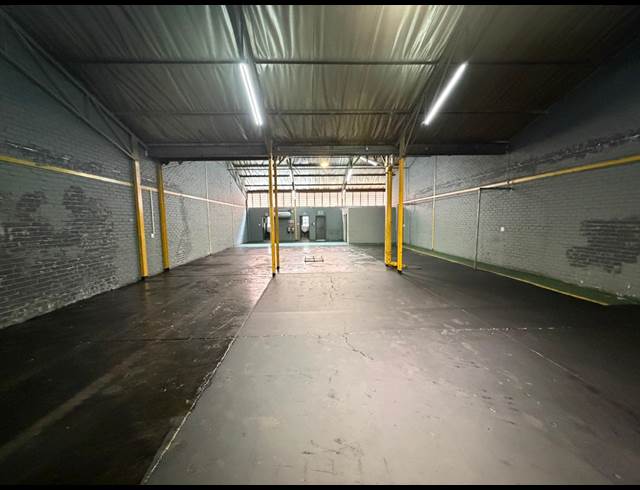 300M² WAREHOUSE TO LET IN ISANDO