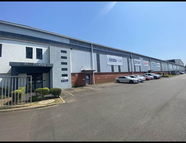 6,000M² WAREHOUSE TO LET IN RIVERHORSE VALLEY