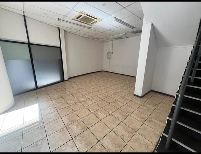 154M² BUSINESS TO LET IN CAPE TOWN CITY CENTRE