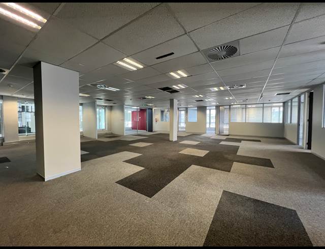 422M² OFFICE TO LET IN CENTURION CENTRAL