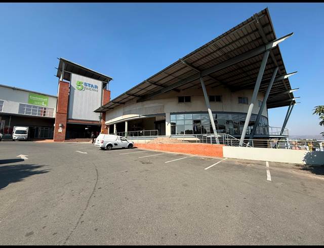 915M² RETAIL TO LET IN LASER PARK