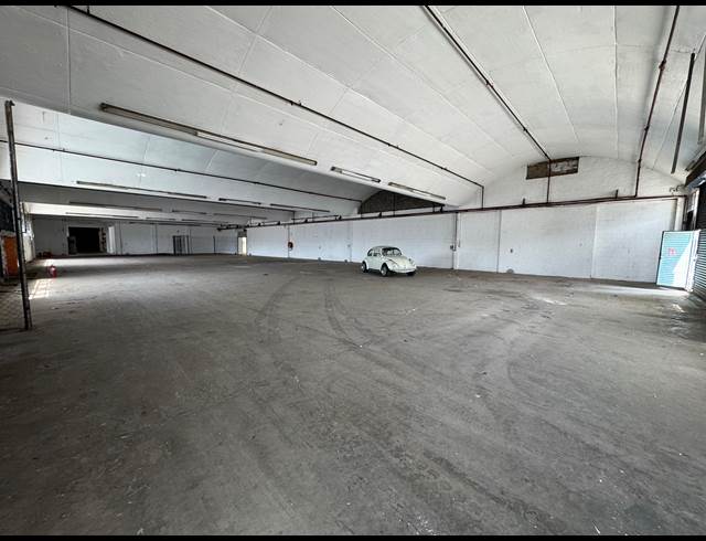 1,400M² WAREHOUSE TO LET IN INDUSTRIA WEST