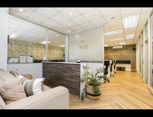 124M² OFFICE TO LET IN UMHLANGA CENTRAL