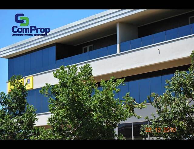 193M² SHOWROOM TO LET IN BALLITO CENTRAL