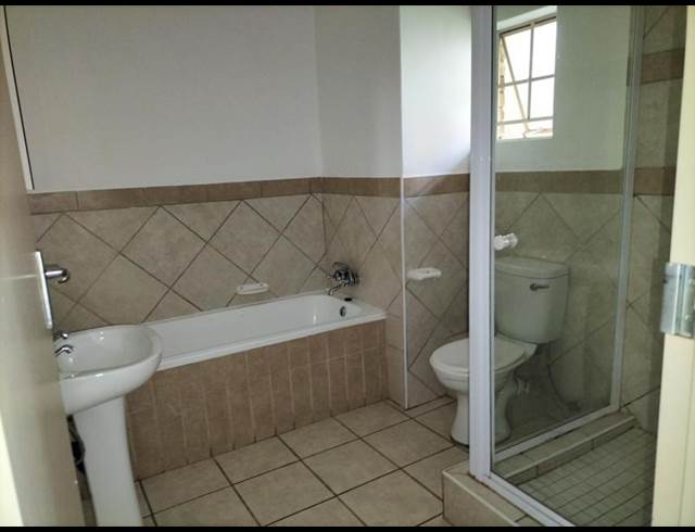 2 BEDROOM PROPERTY TO RENT IN CELTISDAL