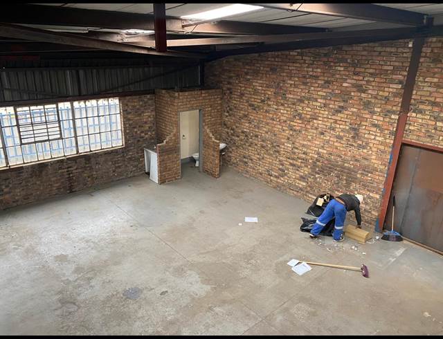 150M² WAREHOUSE TO LET IN ALRODE SOUTH