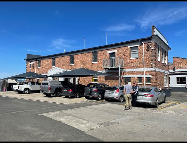 180M² OFFICE TO LET IN NDABENI