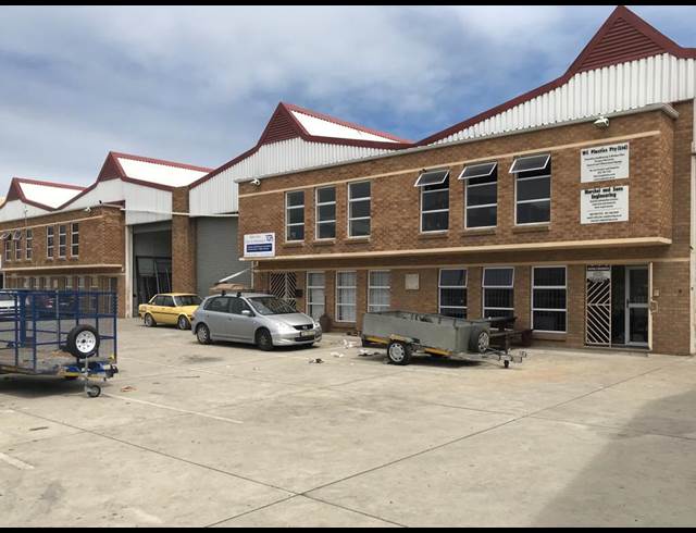 1,600M² WAREHOUSE RENTED IN RACING PARK