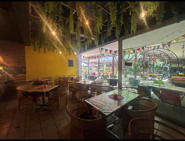 100M² RETAIL TO LET IN AUDAS ESTATE