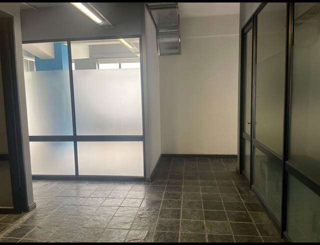 152M² OFFICE TO LET IN SALT RIVER